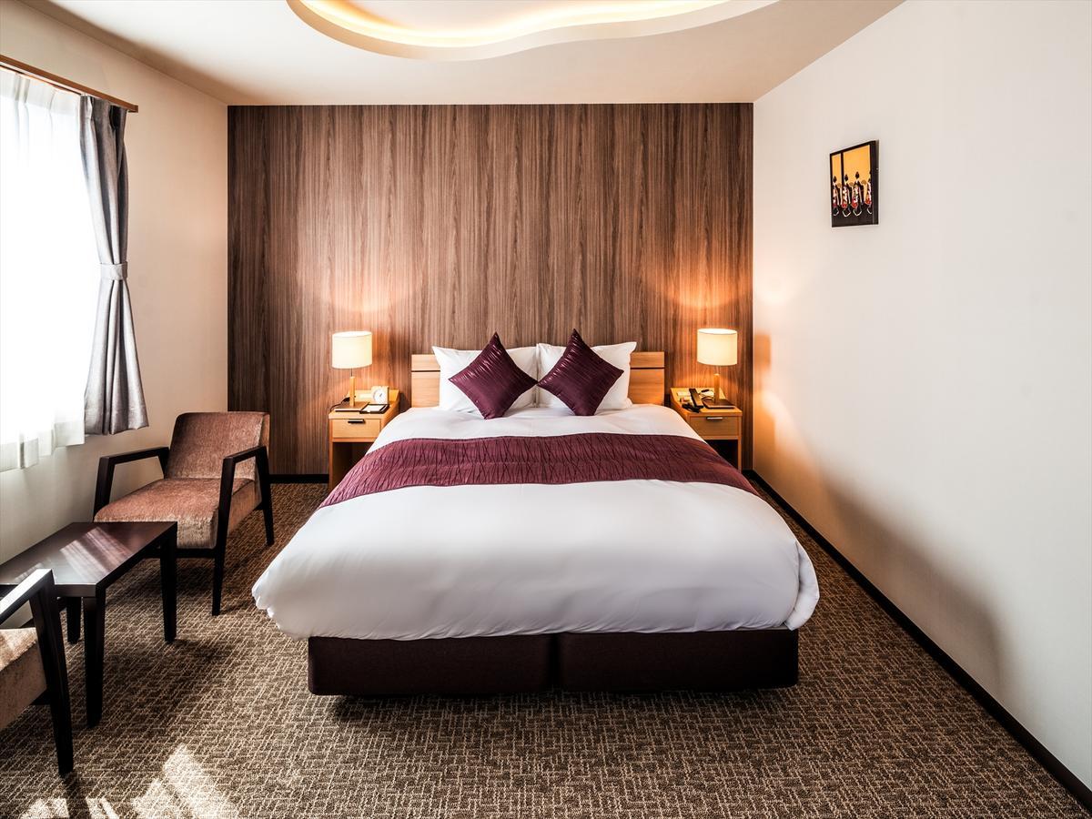 Hotel Karasuma Oike Grandereverie 4*